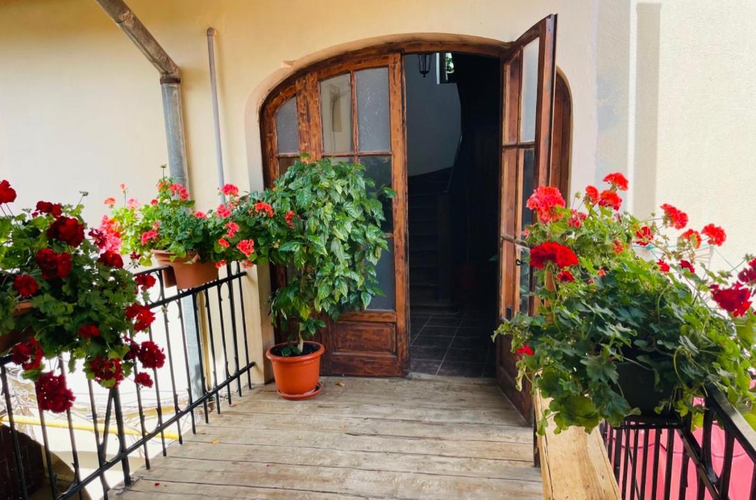 Spacious Stylish Apartment In Old Town Σίμπιου Εξωτερικό φωτογραφία