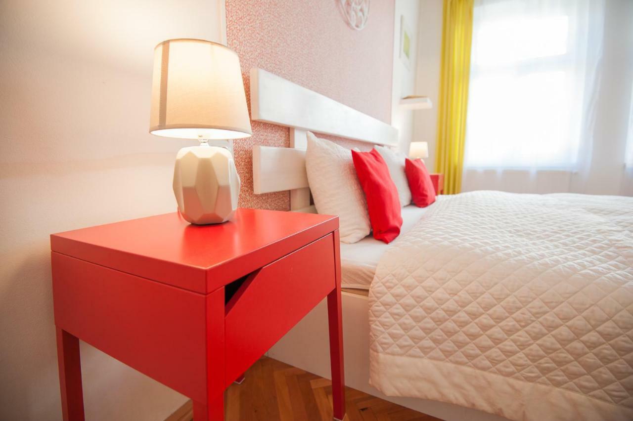 Spacious Stylish Apartment In Old Town Σίμπιου Εξωτερικό φωτογραφία