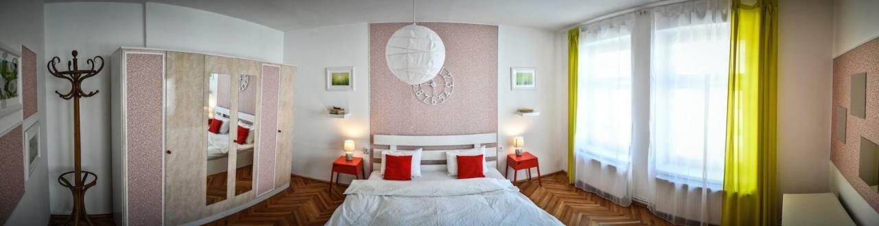 Spacious Stylish Apartment In Old Town Σίμπιου Εξωτερικό φωτογραφία